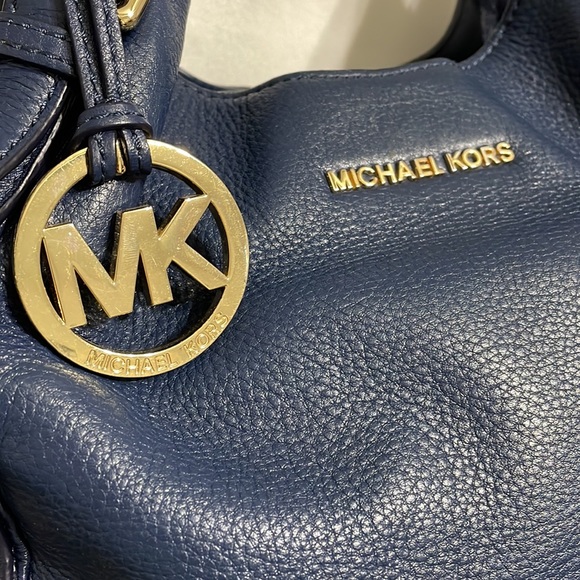 MICHAEL KORS navy pebble leather bag purse - Picture 3 of 13